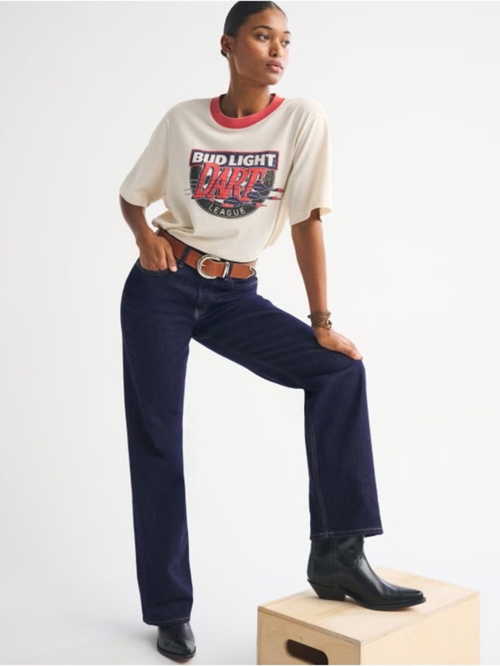 Abercrombie 90s Relaxed High Rise Jeans - Dark Wash